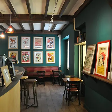 Chambre Hostel 20 Bayonne 酒店